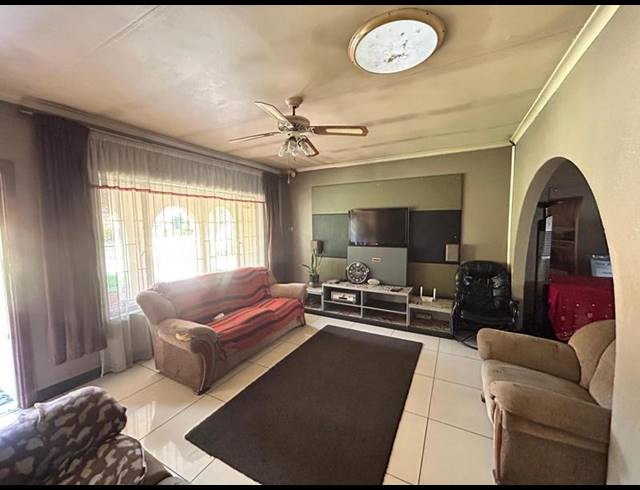 4 BEDROOM HOUSE FOR SALE IN BAKERTON